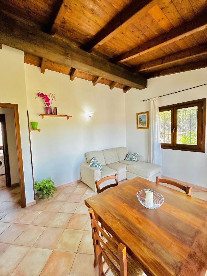 Villa Antonella Apartments Олбия Екстериор снимка
